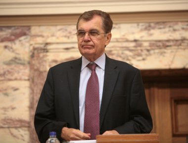 Δ. Κρεμαστινός: «Να διαλυθούν τα κόμματα της κεντροαριστεράς -Οπως έκανε ο Ανδρέας με την Ενωση Κέντρου»